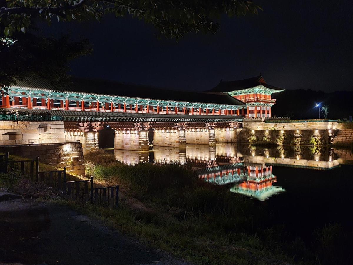 Хостел Gyeongju Bonghwangmansion Экстерьер фото